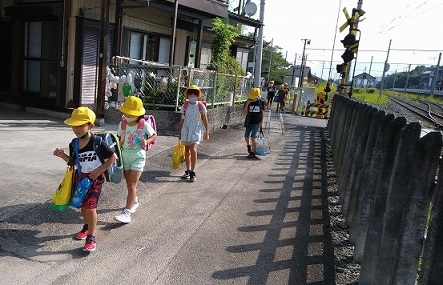 荒川東小学校