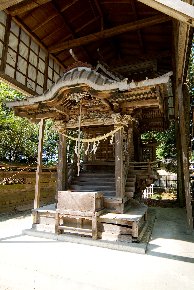 八幡神社旧本殿